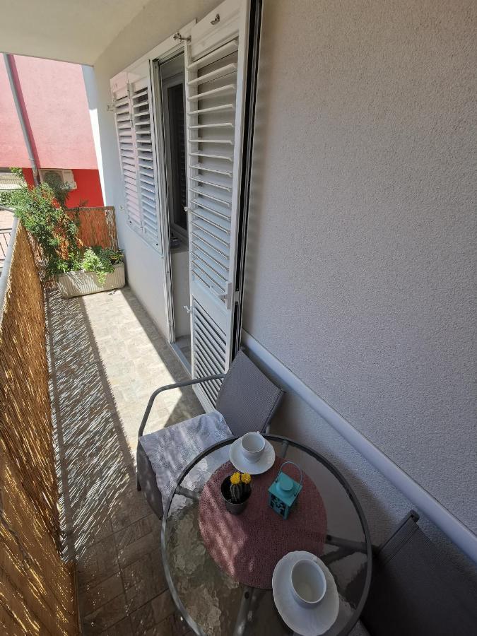 Apartman Jela Sibenik Exterior photo